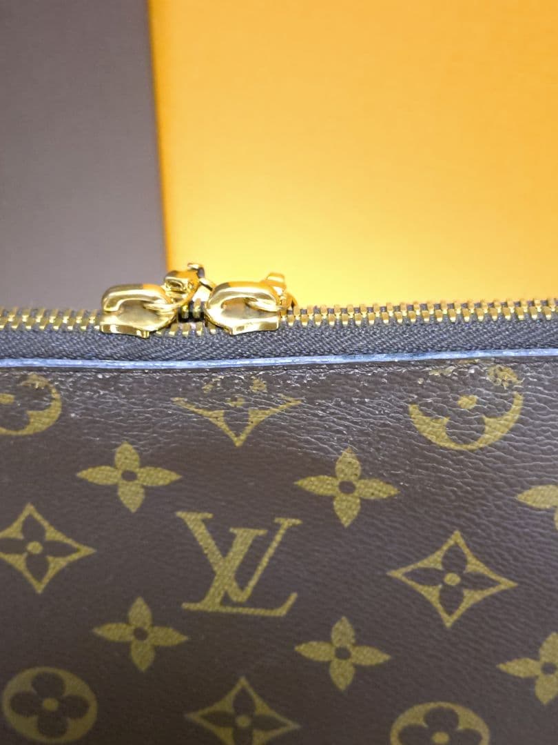 直営路面店購入　ルイヴィトン　モノグラム　ロレッタ