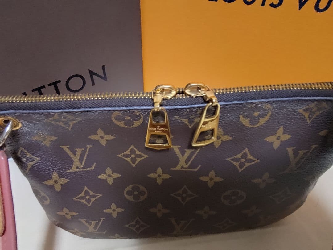 直営路面店購入　ルイヴィトン　モノグラム　ロレッタ