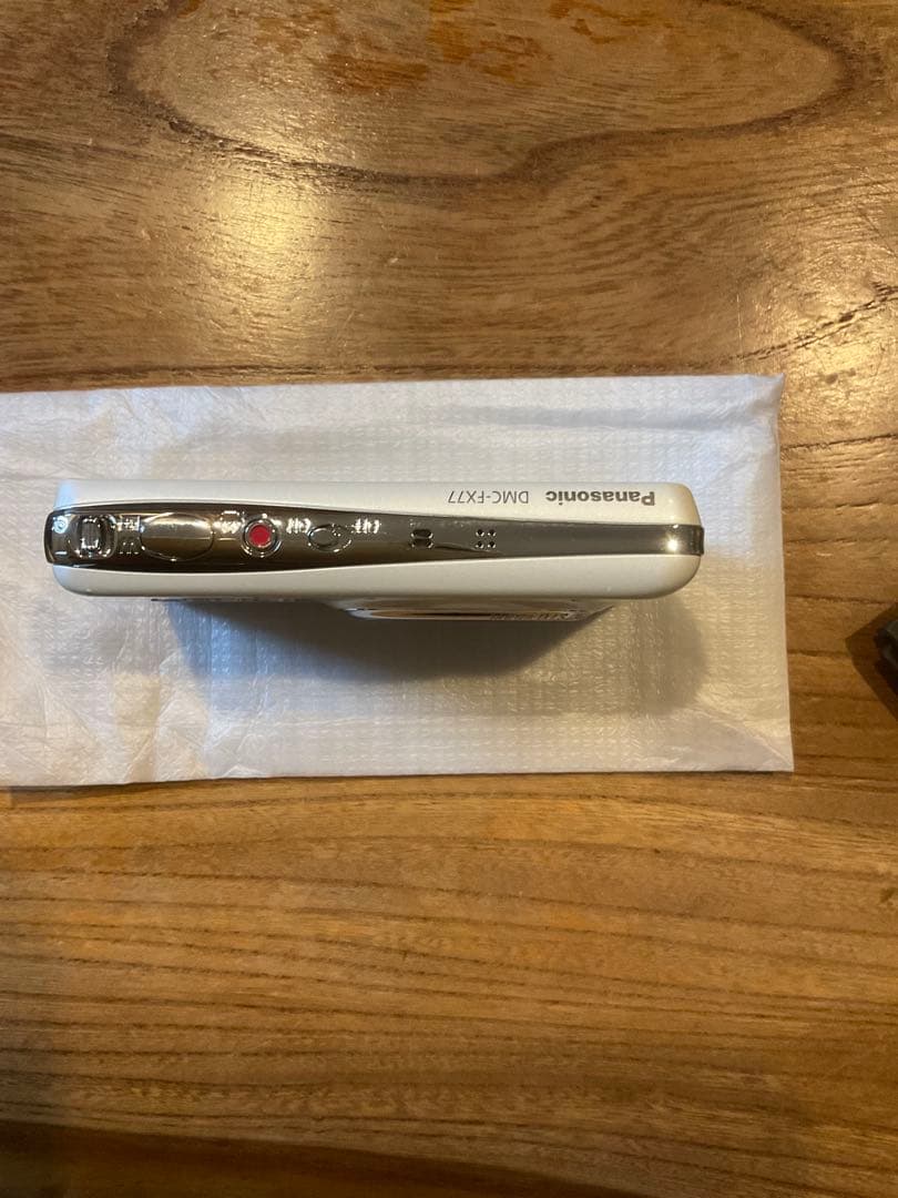 Panasonic LUMIX FX DMC-FX77-W 保護フィルム3枚付き