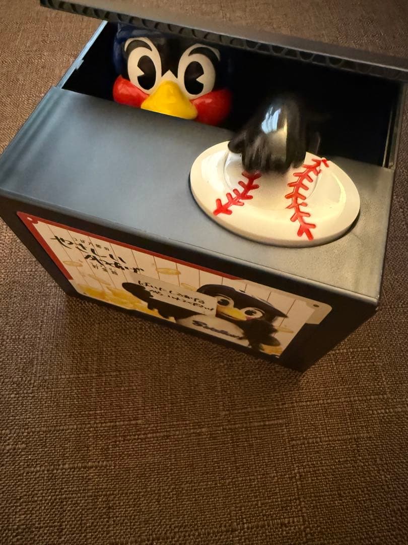 東京ヤクルトスワローズ つば九郎 貯金箱