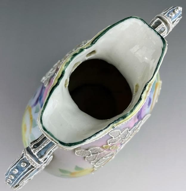 希少】オールドニッポン 約20㎝ 蝶紋盛上げ花瓶 一陳盛り アンティーク