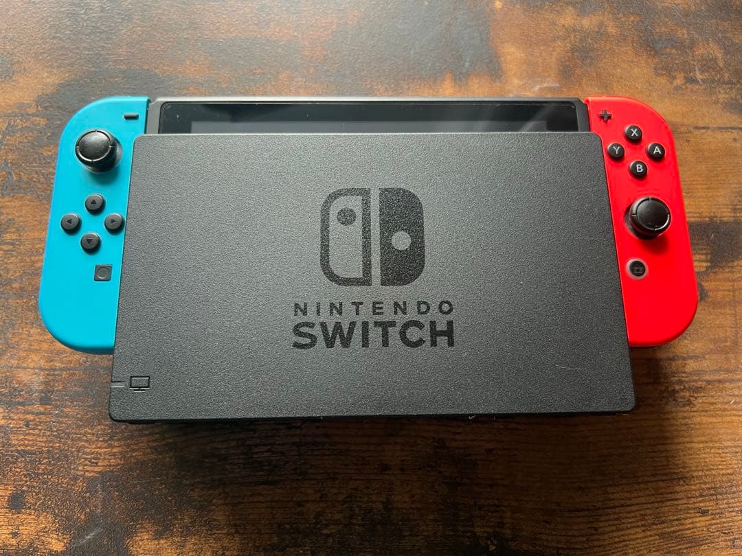 Nintendo Switch 本体 赤/青 ケース付き