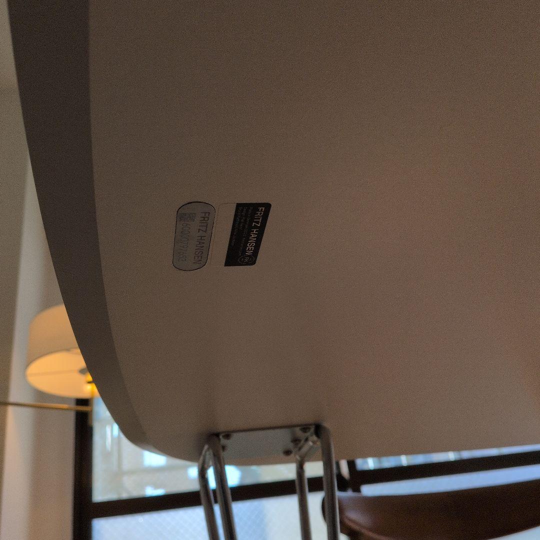 FH125 フリッツ・ハンセンテーブルホワイト　ダイニング　ヤコブセン