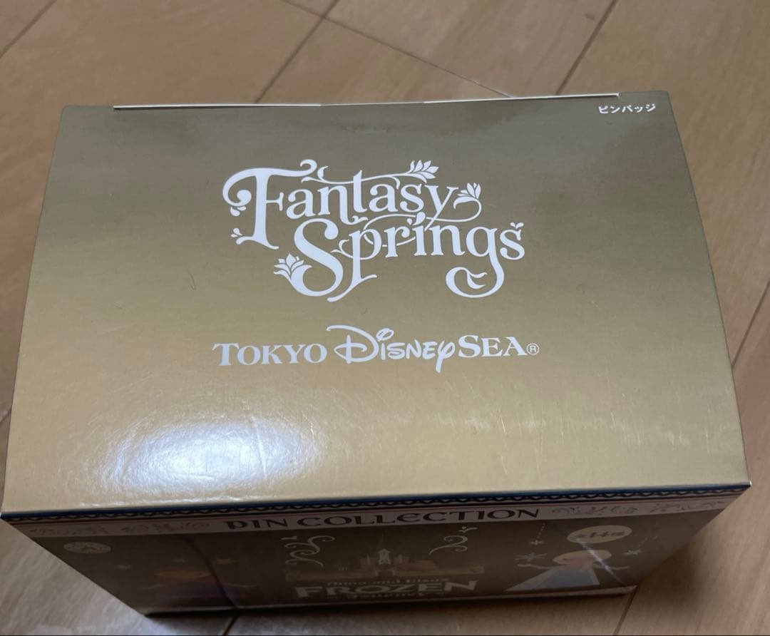 ディズニーシー ファンタジースプリングス アナと雪の女王 ピンバッジ