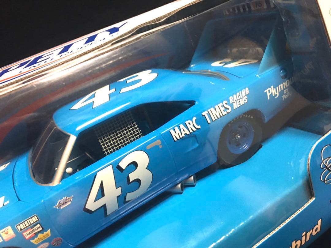 NASCAR 1970 プリムス　スーパーバード ロードランナー　ペティ