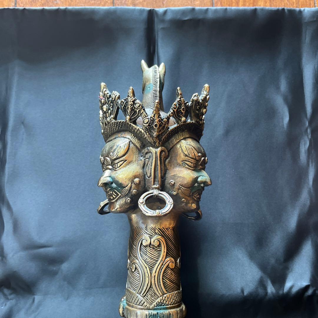 特大サイズ チベット密教法具 三面憤怒尊 カルタリ鉞斧曲刀 金剛
