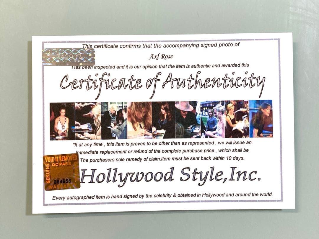 アクセル•ローズ直筆サイン入り2Lサイズ写真… - メルカリ
