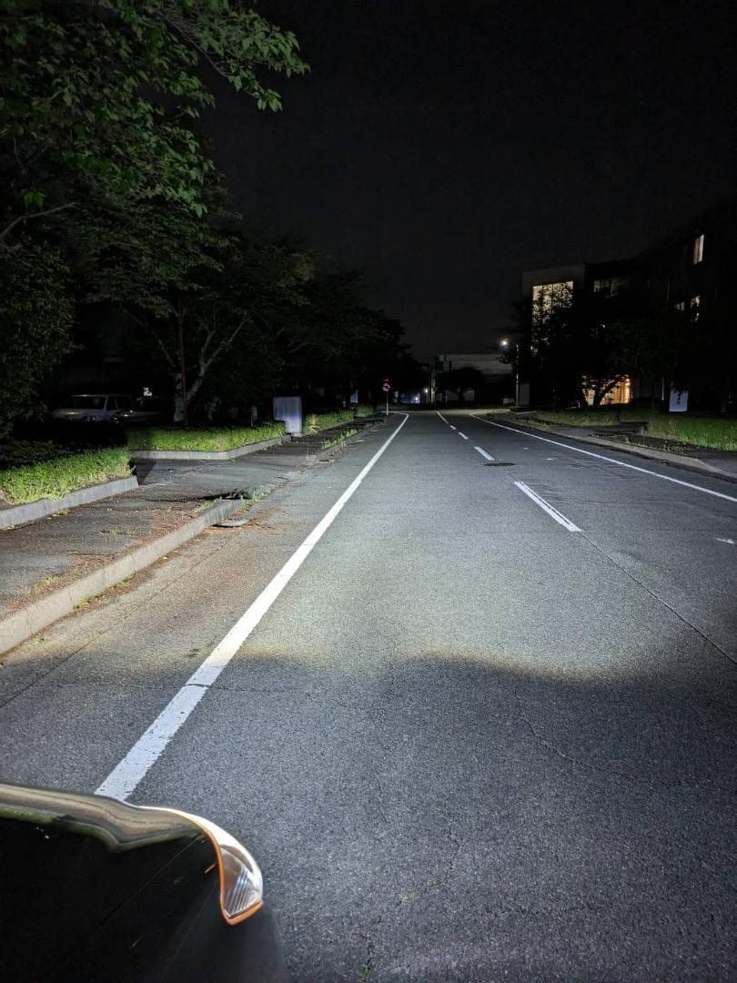 18LED 宇宙一明るいLEDバルブ 他に比べて暗ければ返金 HB3HB4H11