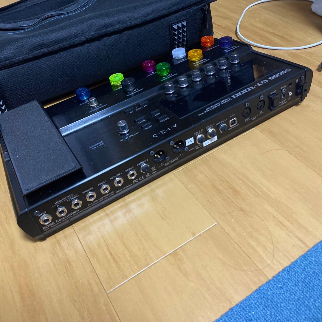 BOSS GT-1000 マルチエフェクター　ケース付き　完動品