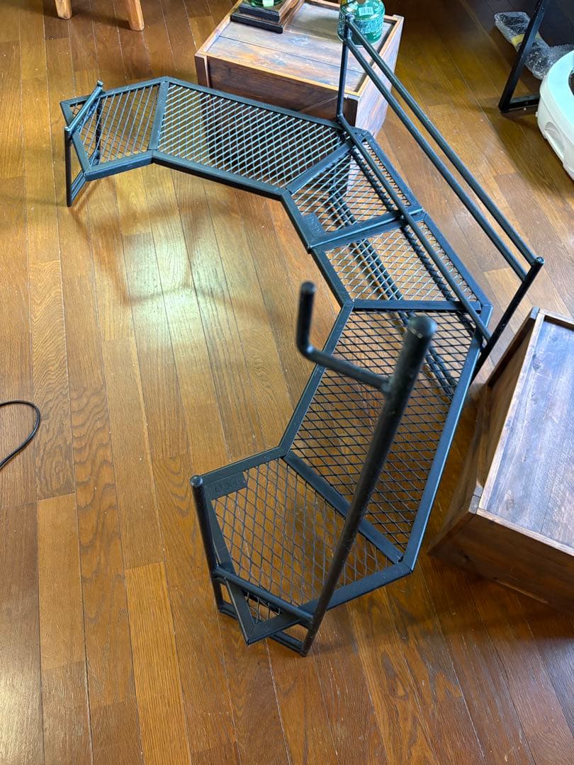 DOD コーナー型 メッシュテーブル アイアン