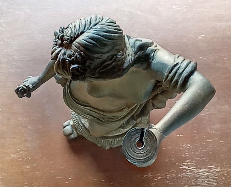 女性像のブロンズ色彫刻 約60cm ブロンズ？ ブロンズ像？ 女性