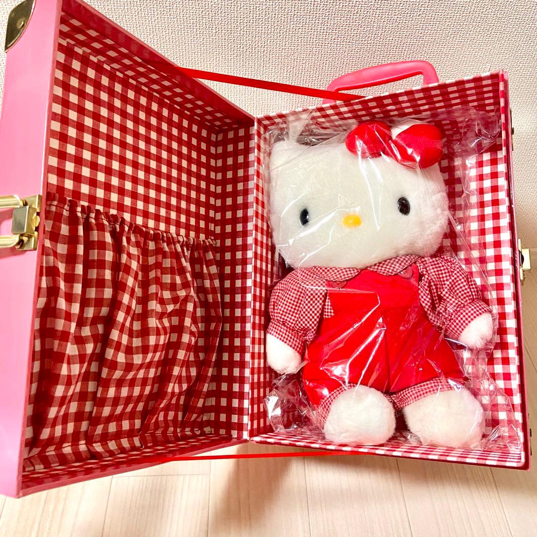 希少！新品 サンリオ キティ 数量限定 シリアルナンバー ぬいぐるみ レトロ