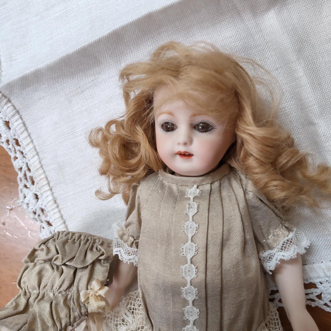 アンティークドール リプロ 人形 海外作家 ビスクドール - メルカリ