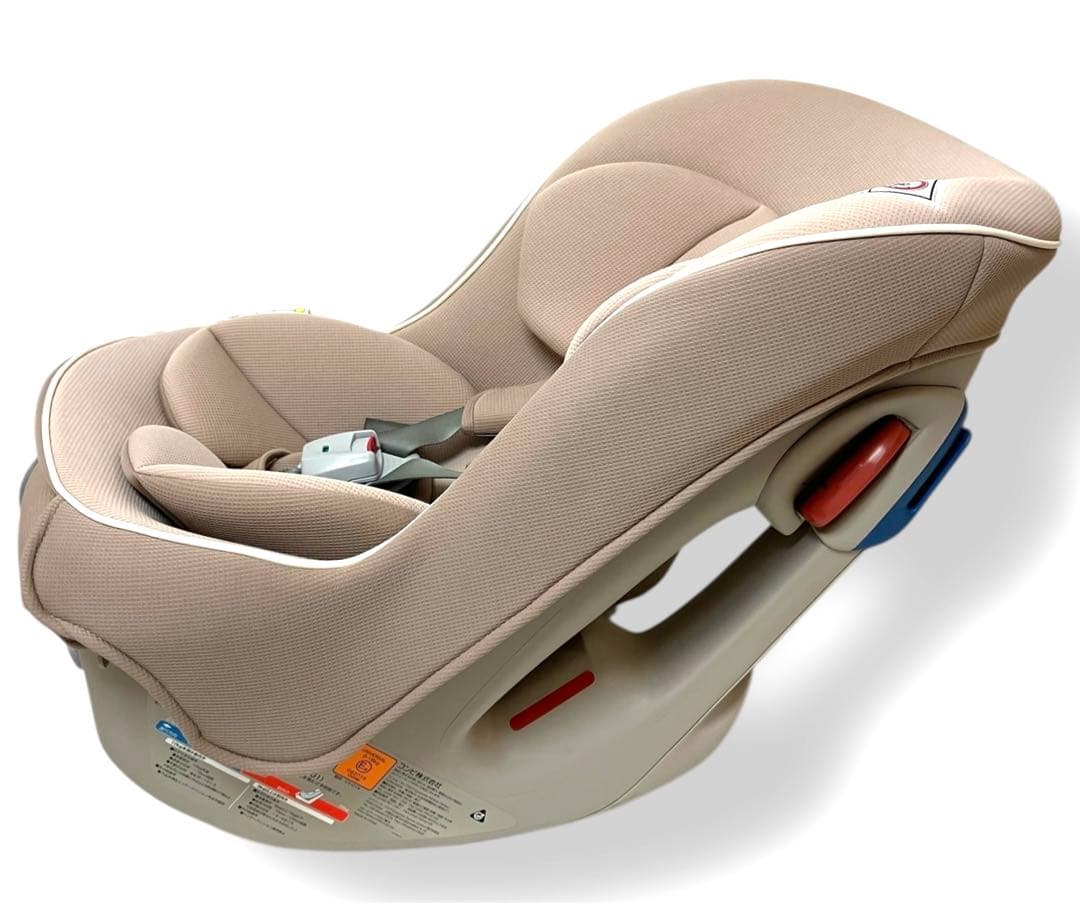 極美品 送料無料 コンビ コッコロS UX シートベルト固定 ヘーゼルナッツ