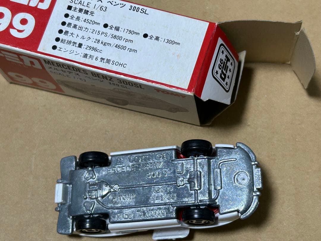 日本製 トミカ メルセデス ベンツ 300SL 白