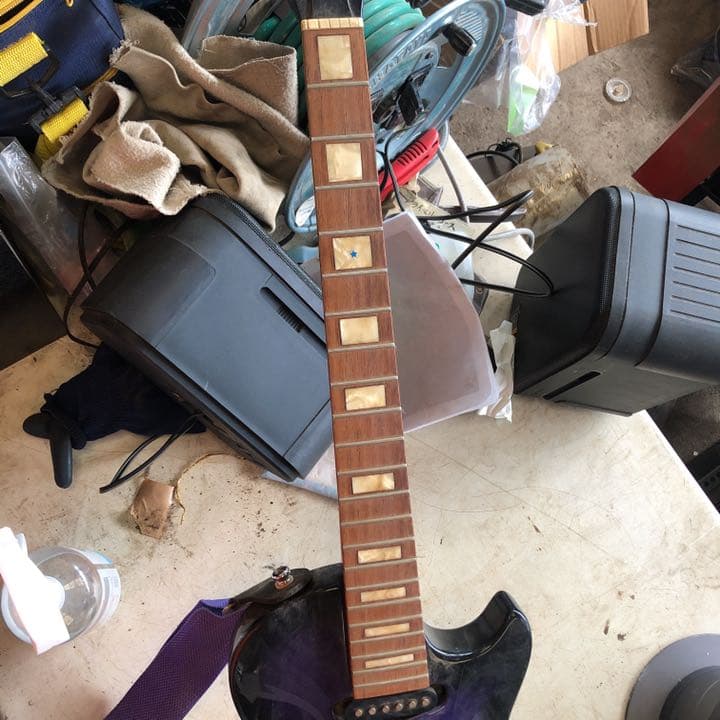 grassroots guitars エレキギター弦なし