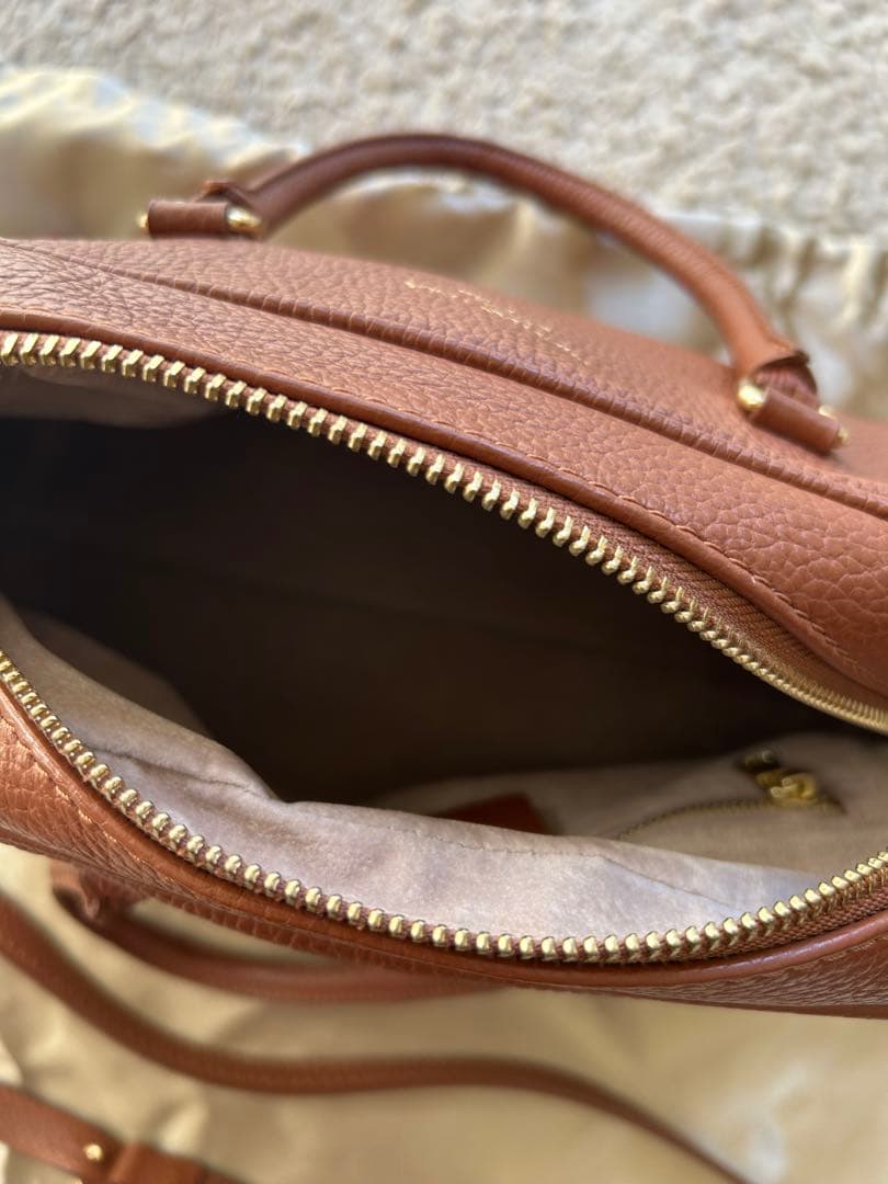 タグ無し新品未使用CHRISTIAN VILLA ブラウンレザーショルダーバッグ