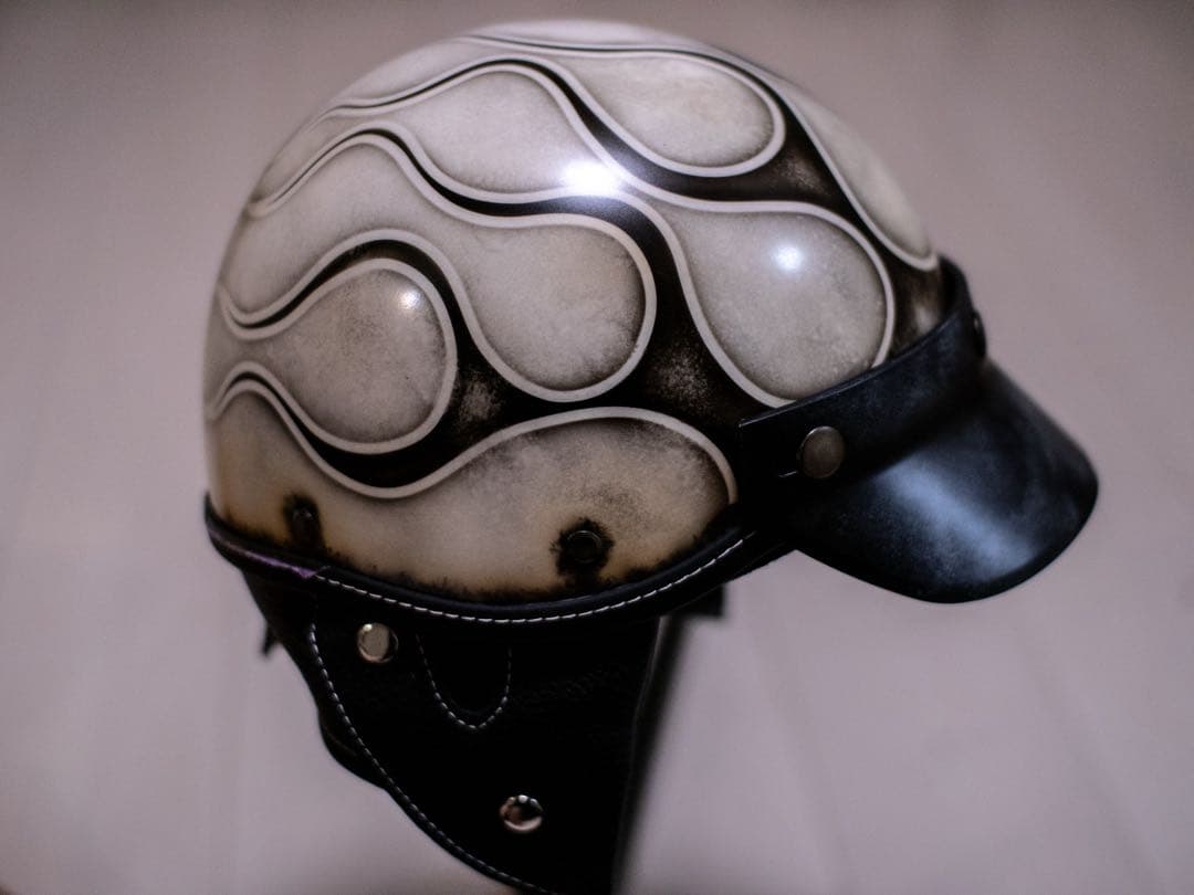 XL 新品未使用　ポリヘル　ポリス　ヘルメット アイボリーエイジング黒フレア