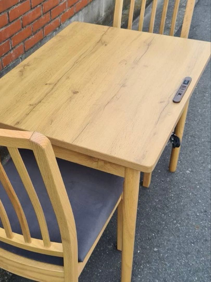 ＊東京都付近限定品＊美品　ニトリ ダイニングテーブル　椅子2脚セット　こたつ