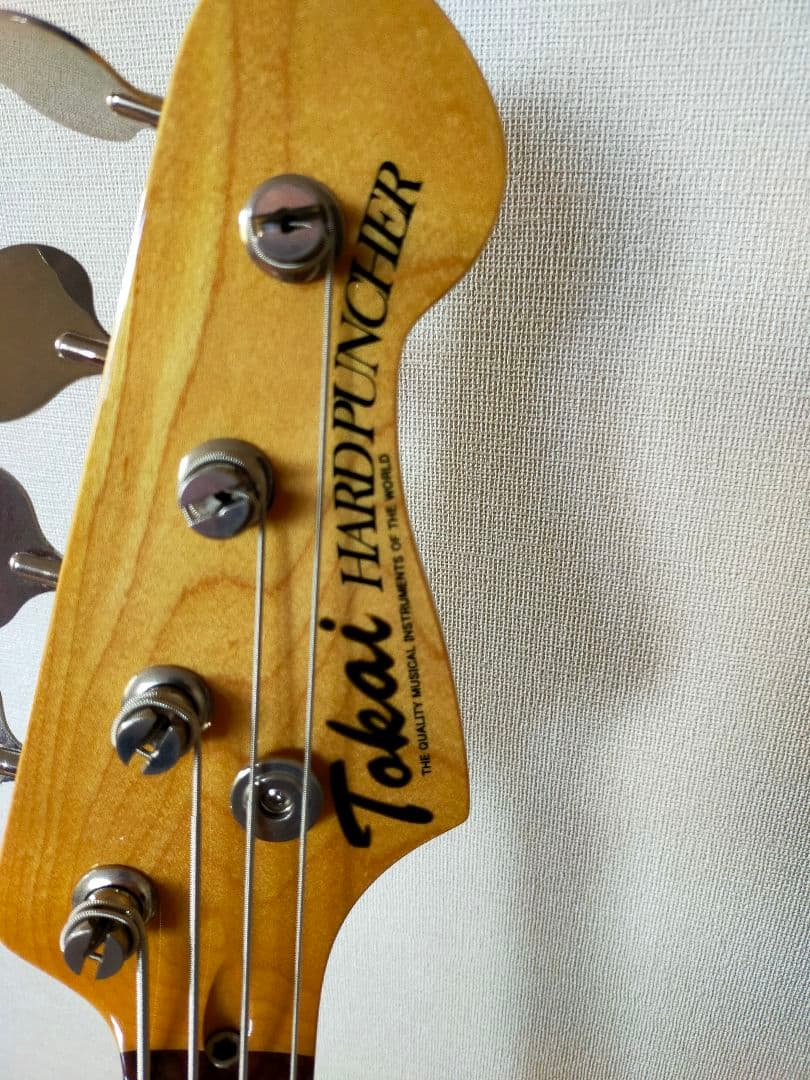 Tokai Hard Puncher エレキベース アイボリー PB40