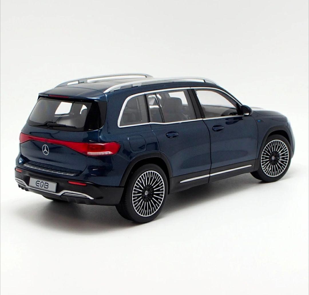 EQB　メルセデスベンツ ミニカー 　1/18　車　NZG　ノレブ　京商　ベンツ