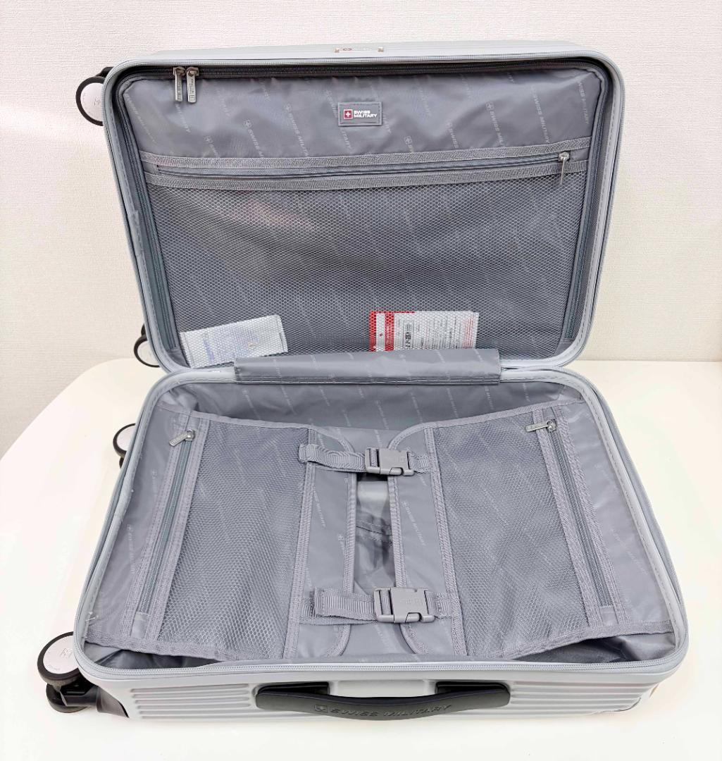 新品 ★ スイスミリタリー スーツケース 38.5L シルバー 機内持込 TSA