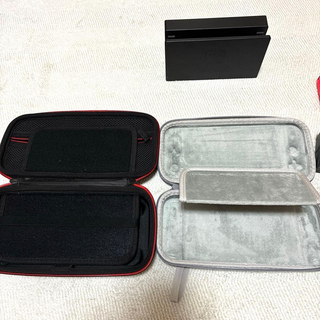 Nintendo Switch 本体 Joy-Con ケース