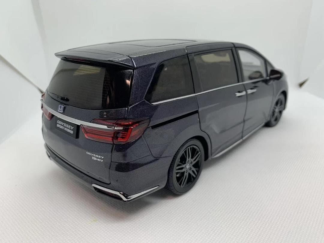 302-002 1/18 ホンダ オデッセイ 2022 グレー