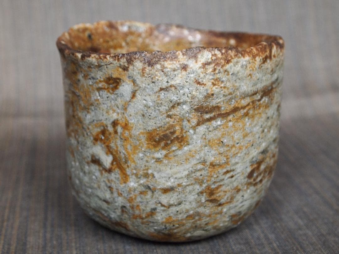 希少作★隠崎隆一【師：人間国宝　伊勢崎淳】備前《練り込み窯変》茶碗★共箱