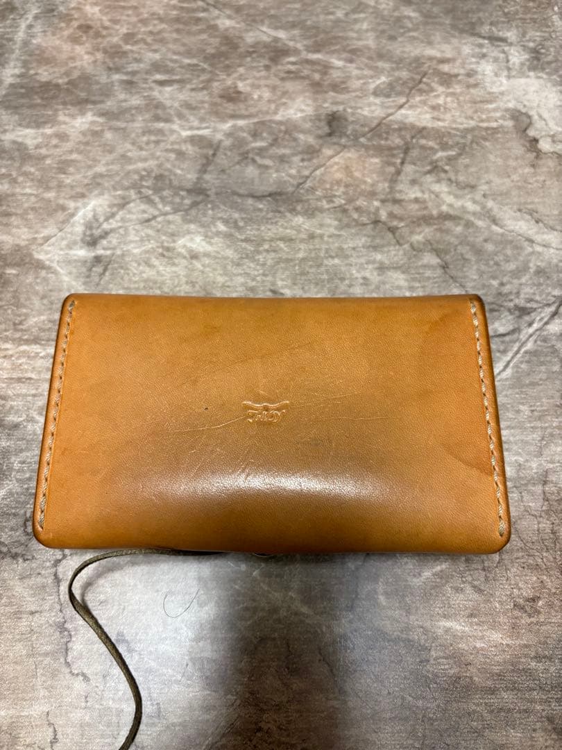 tady&kingブラウンレザー ボタン留めミニ財布