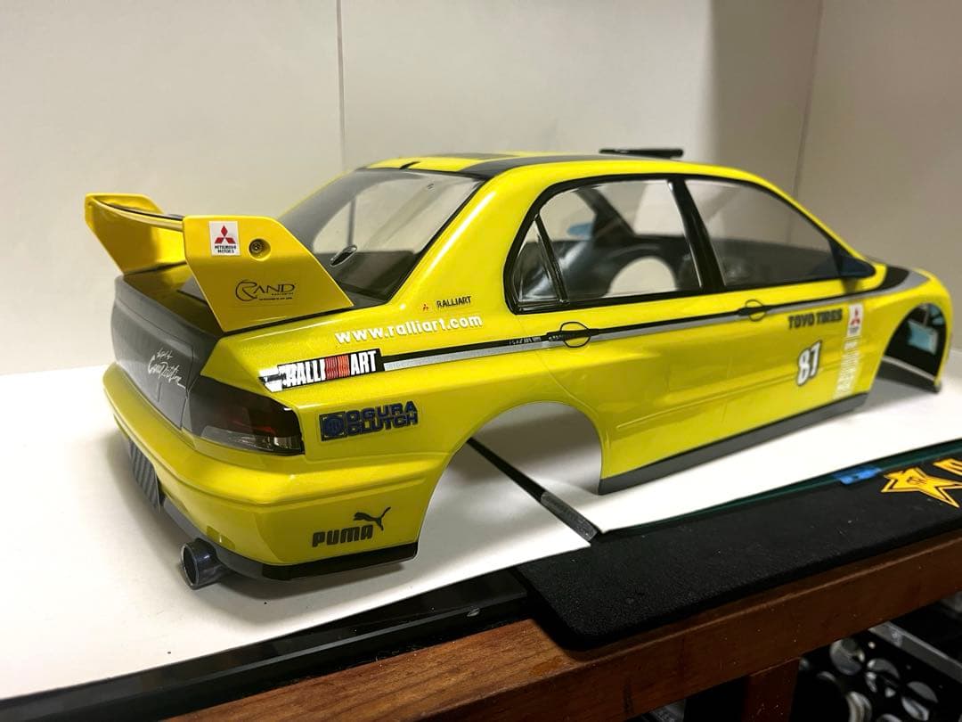 ラジコン 1/10 タミヤ 三菱ランサーエボリューションⅦボディのみ。未走行