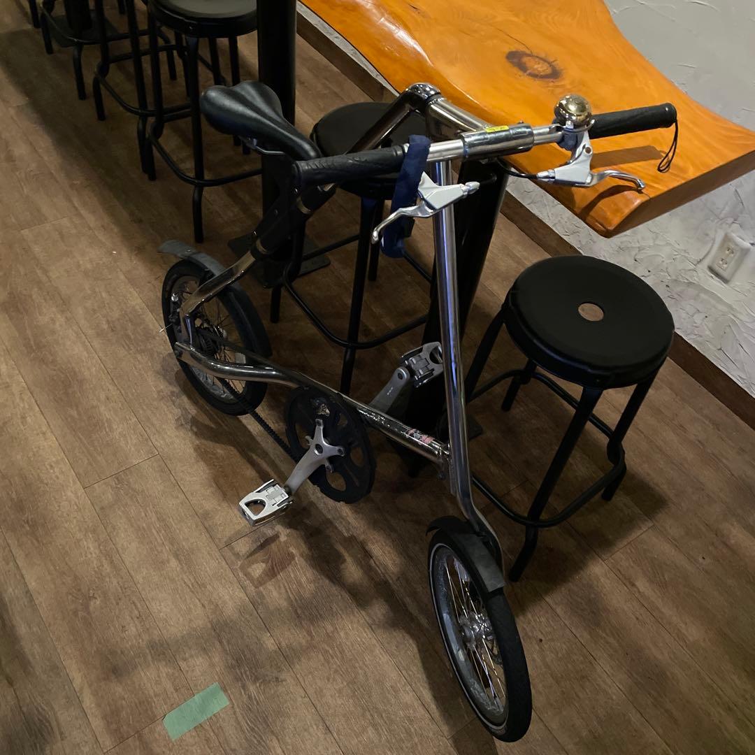 ストライダー　折りたたみ自転車 シルバー