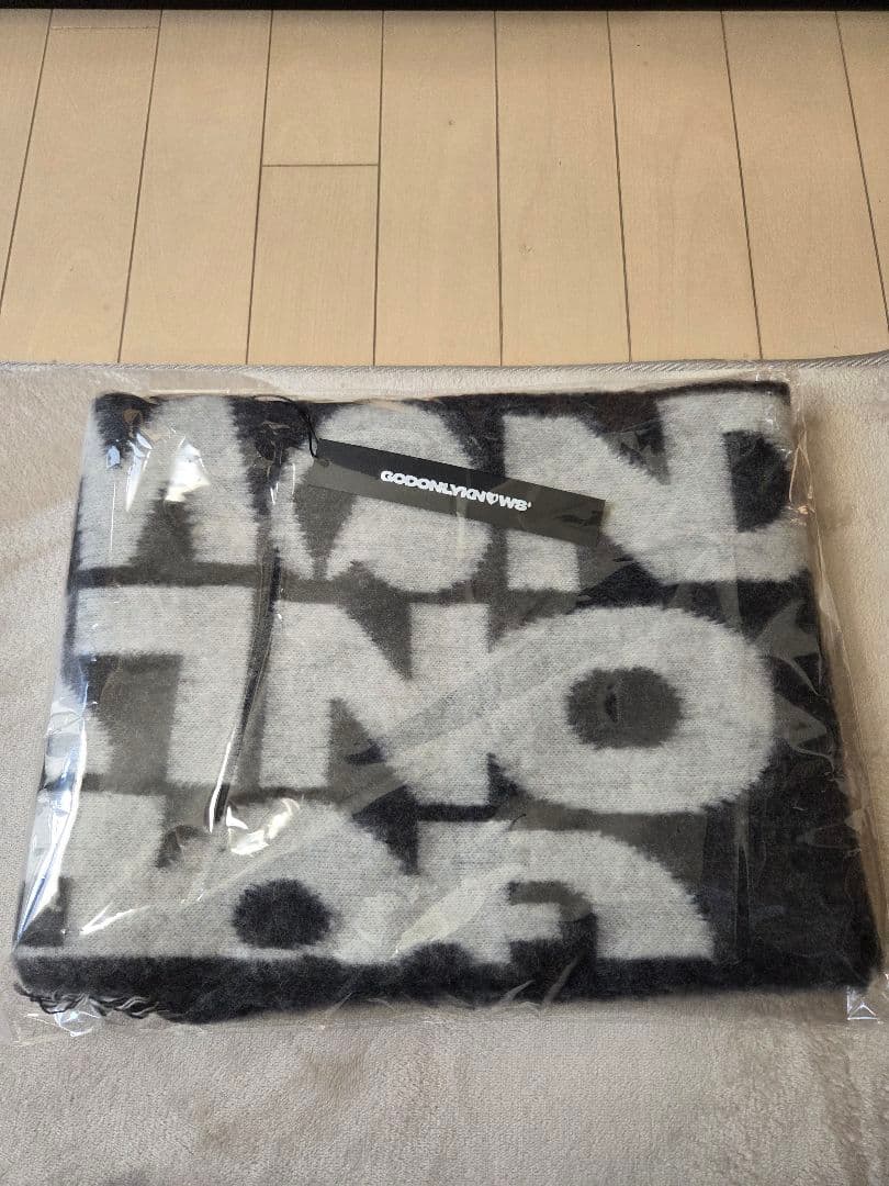 岩田剛典 マフラー GOD ONLY KNOWS