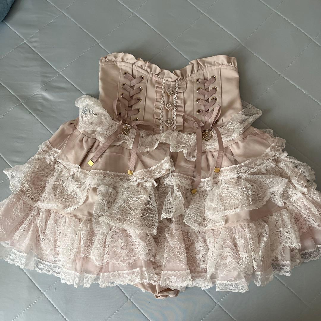 【新品完売品】リズリサ　ティアードフリルスカパン　ピンク