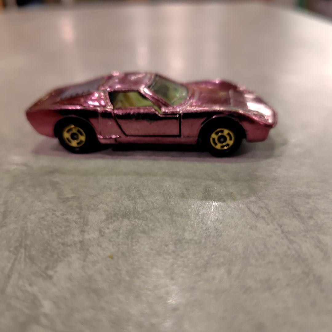 トミカメタリックピンク スポーツカー ミニカー