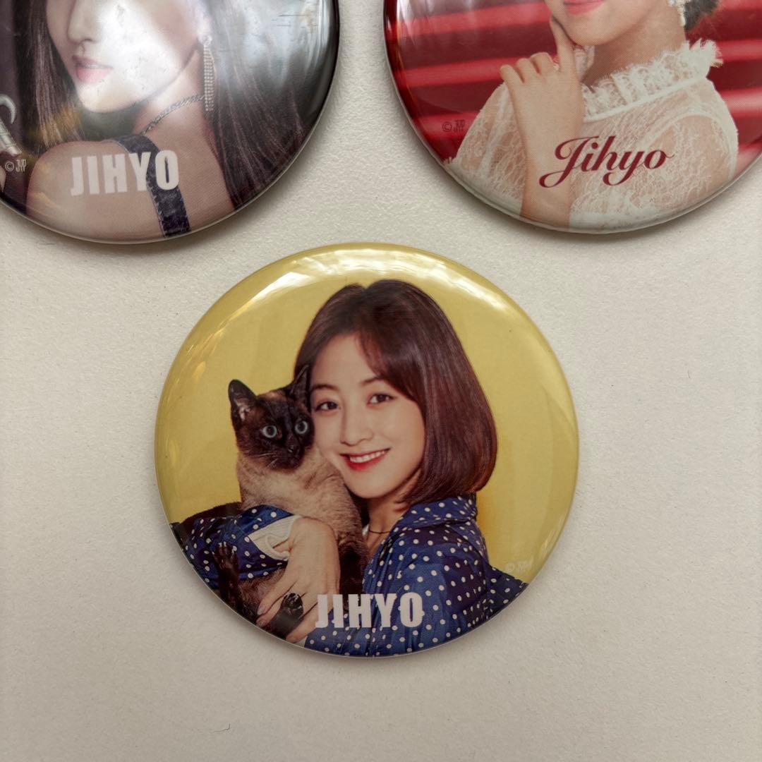 twiceジヒョ缶バッジセット - メルカリ