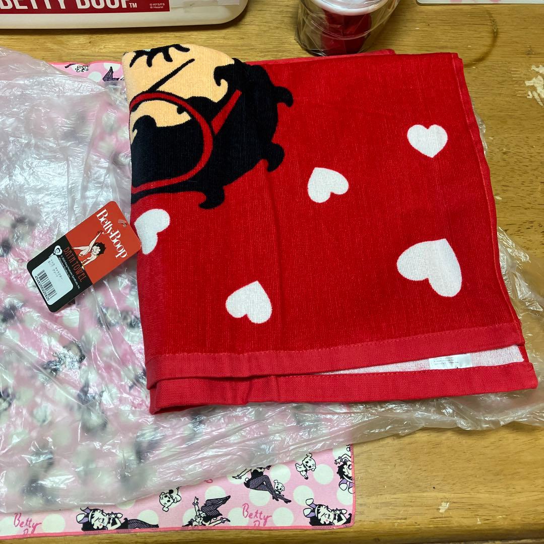 ベティちゃん　ランチボックス他セット〜BB3