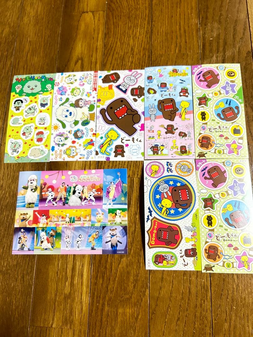 カラフルキャラクターシールセット - メルカリ