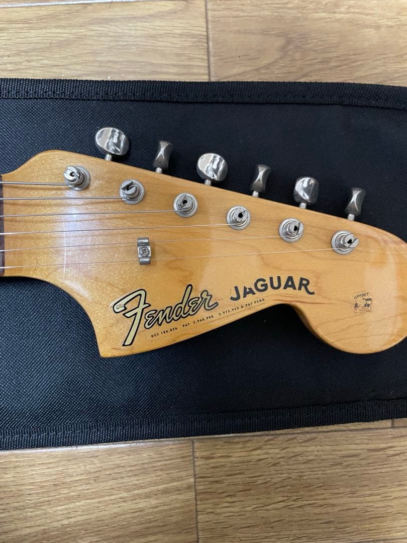ギター Fender USA American Vintage Jaguar 1962