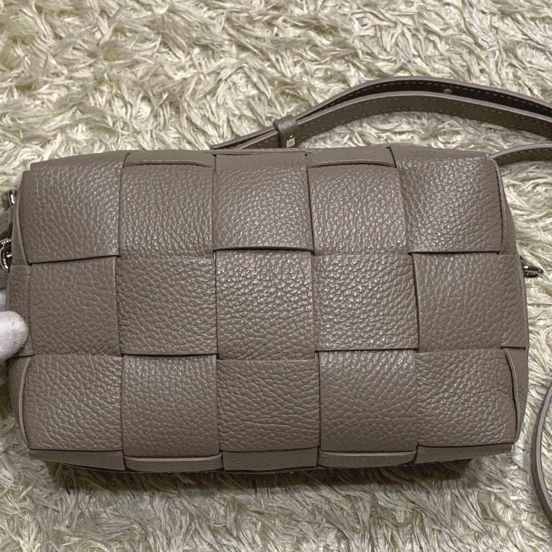 極美品✨IACUCCI ベルタS ショルダーバッグ