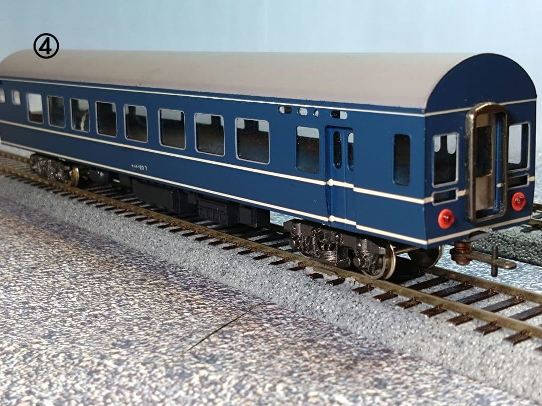 ＨＯゲージ　ブルートレイン客車　７両セット