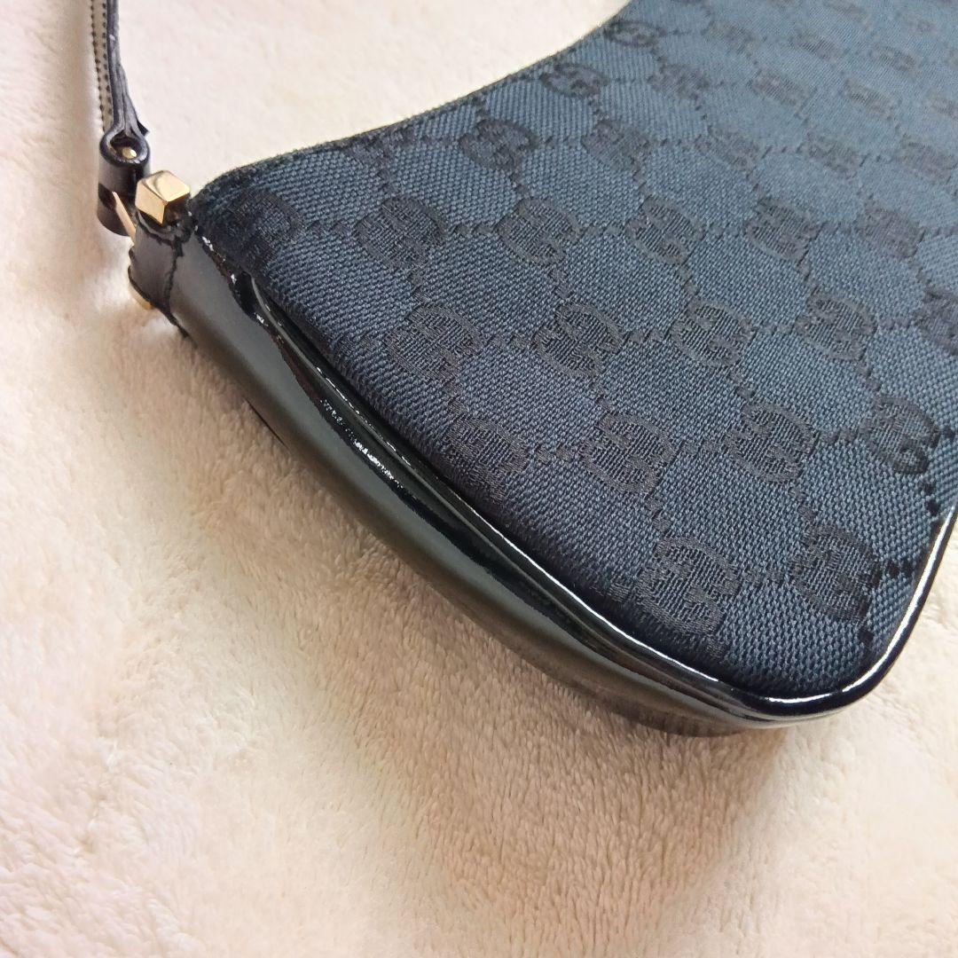 FROM JAPAN公式アカウント01 様　グッチ ワンショルダーバッグ GG