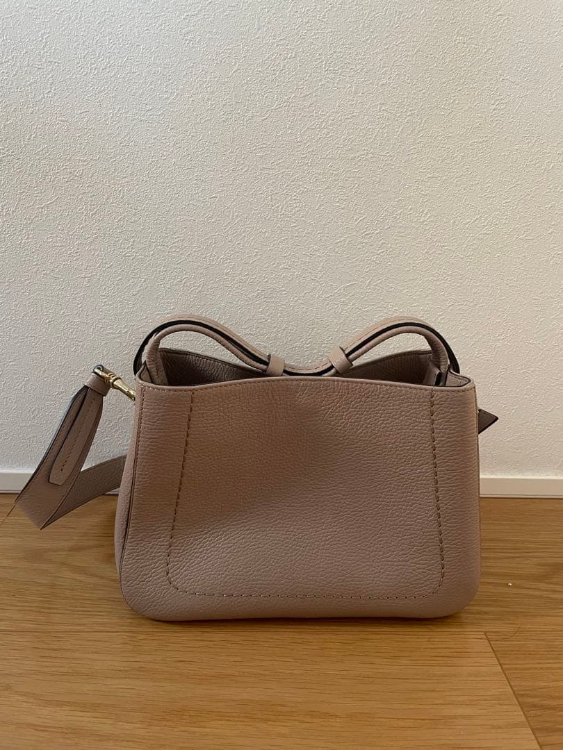 バーニーズニューヨーク　ベージュレザー トートバッグ