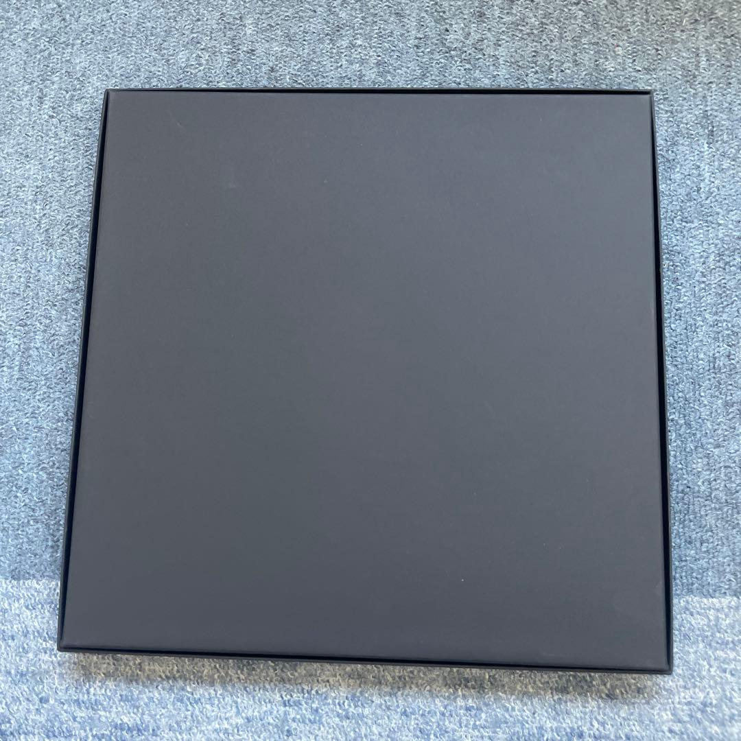 chanel スカーフ カレ 空箱