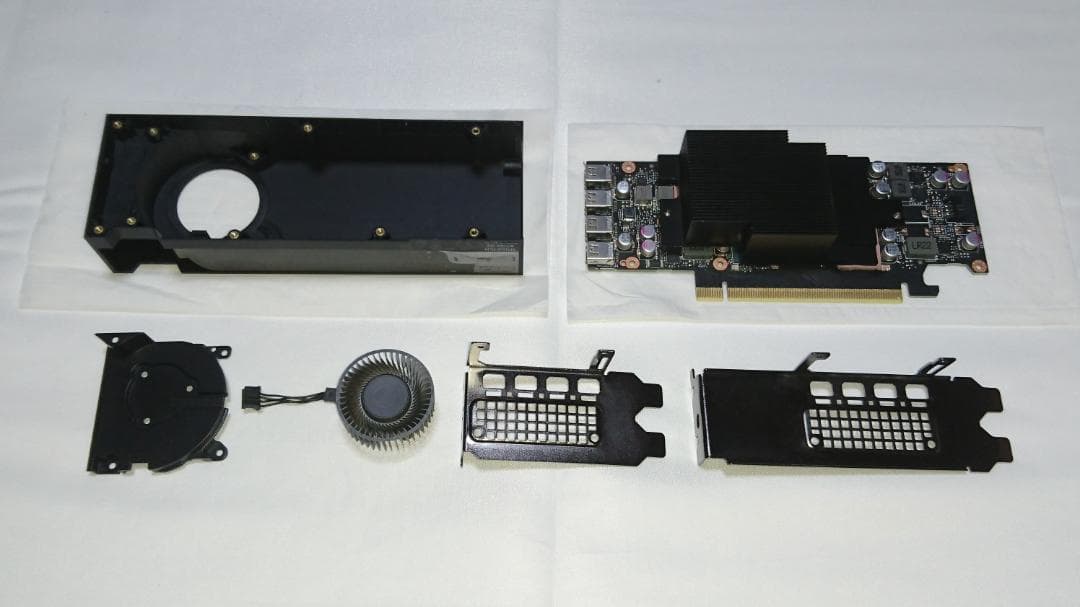 RTX A2000 全付属品完備 【S/N:**********687】の通販はau PAY