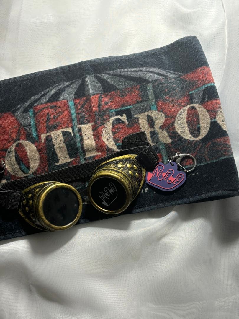 nee ボキのゴーグル・タオル・キーホルダー