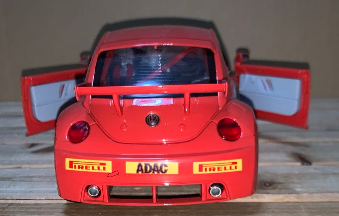 ミニカー 1/18 VW ニュービートル CUP 1999