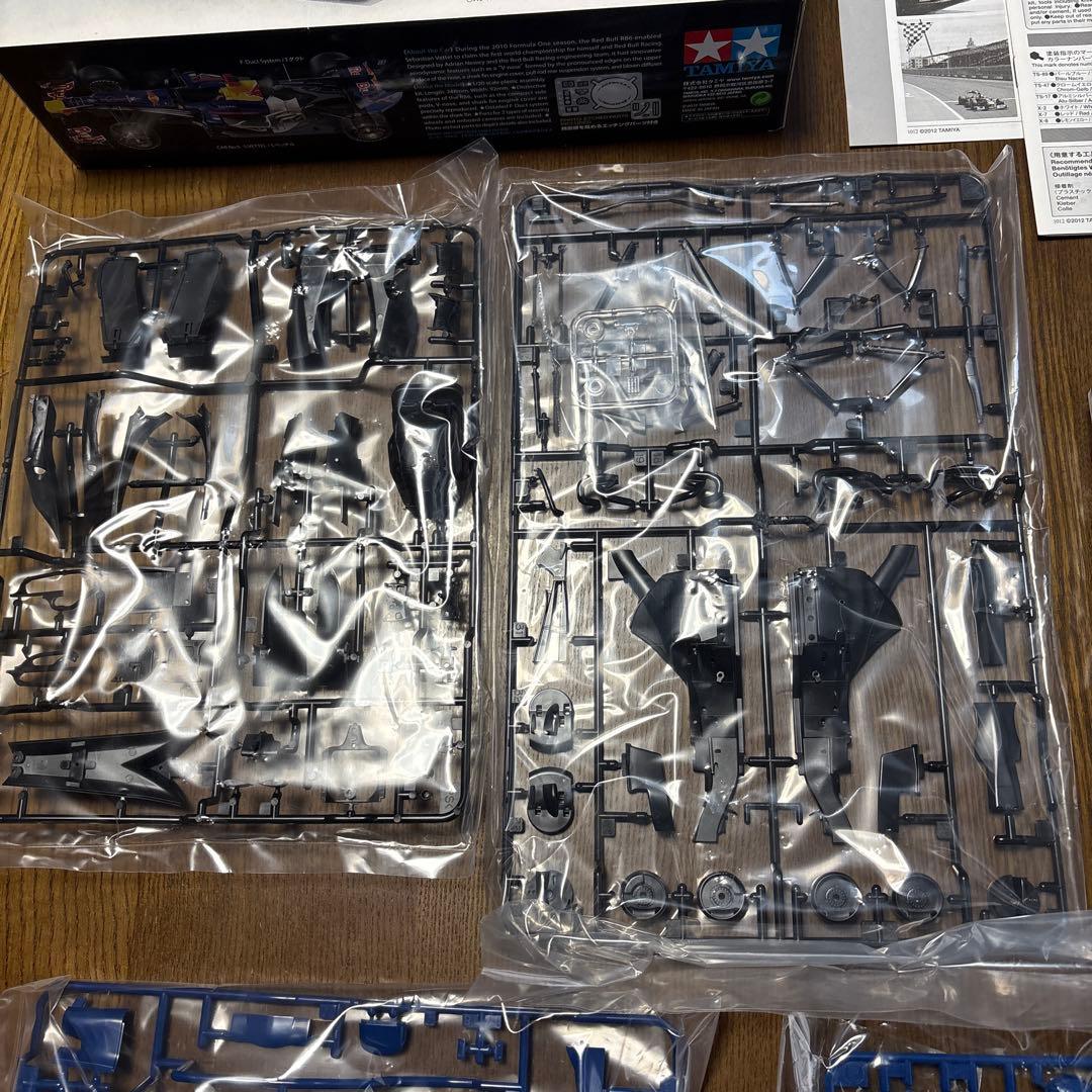 タミヤ　プラモデル　1/20 フェラーリ SF70H レッドブル　RB6 など