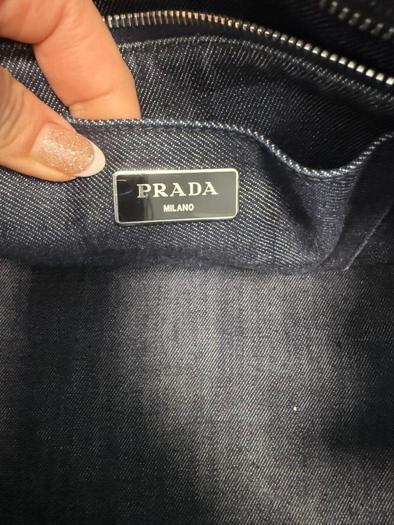 PRADA スタッズ装飾 ハンドバッグ 中型