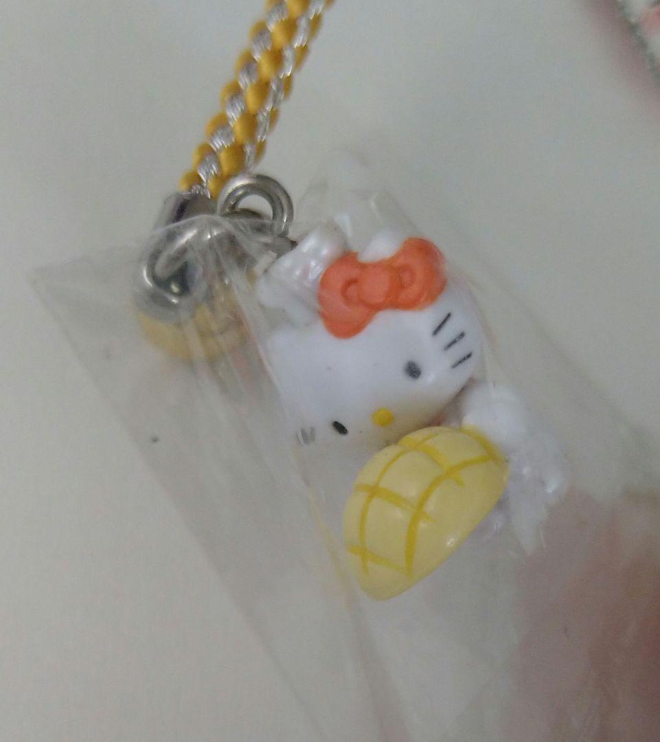 ハローキティ根付　メロンパン　ご当地キティ　サンリオ レトロ